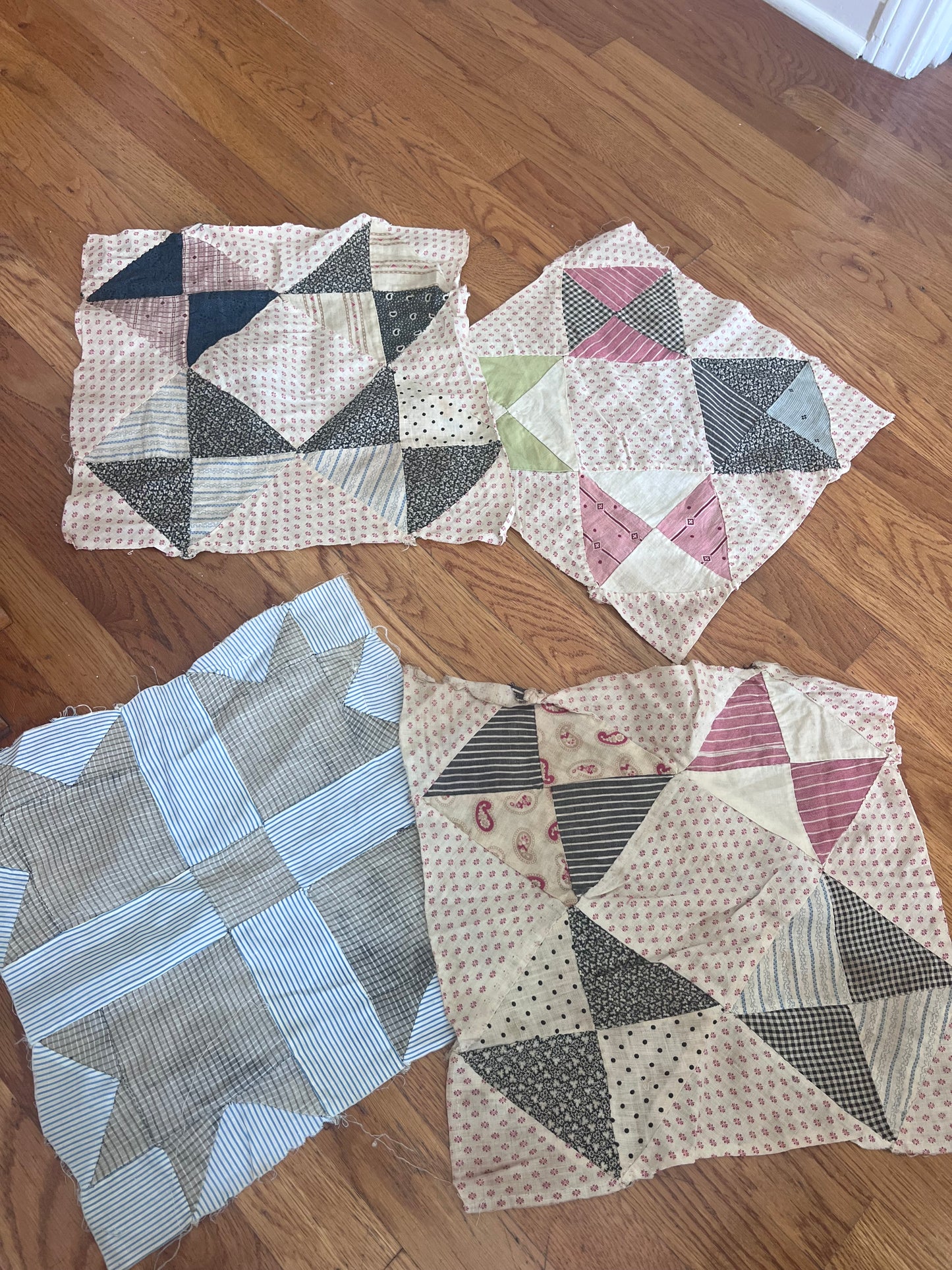 Vintage Hand-Pieced Quilt Blocks | Antique Patchwork Star & Pinwheel Blocks | Cutter Quilt / Quilting Lot