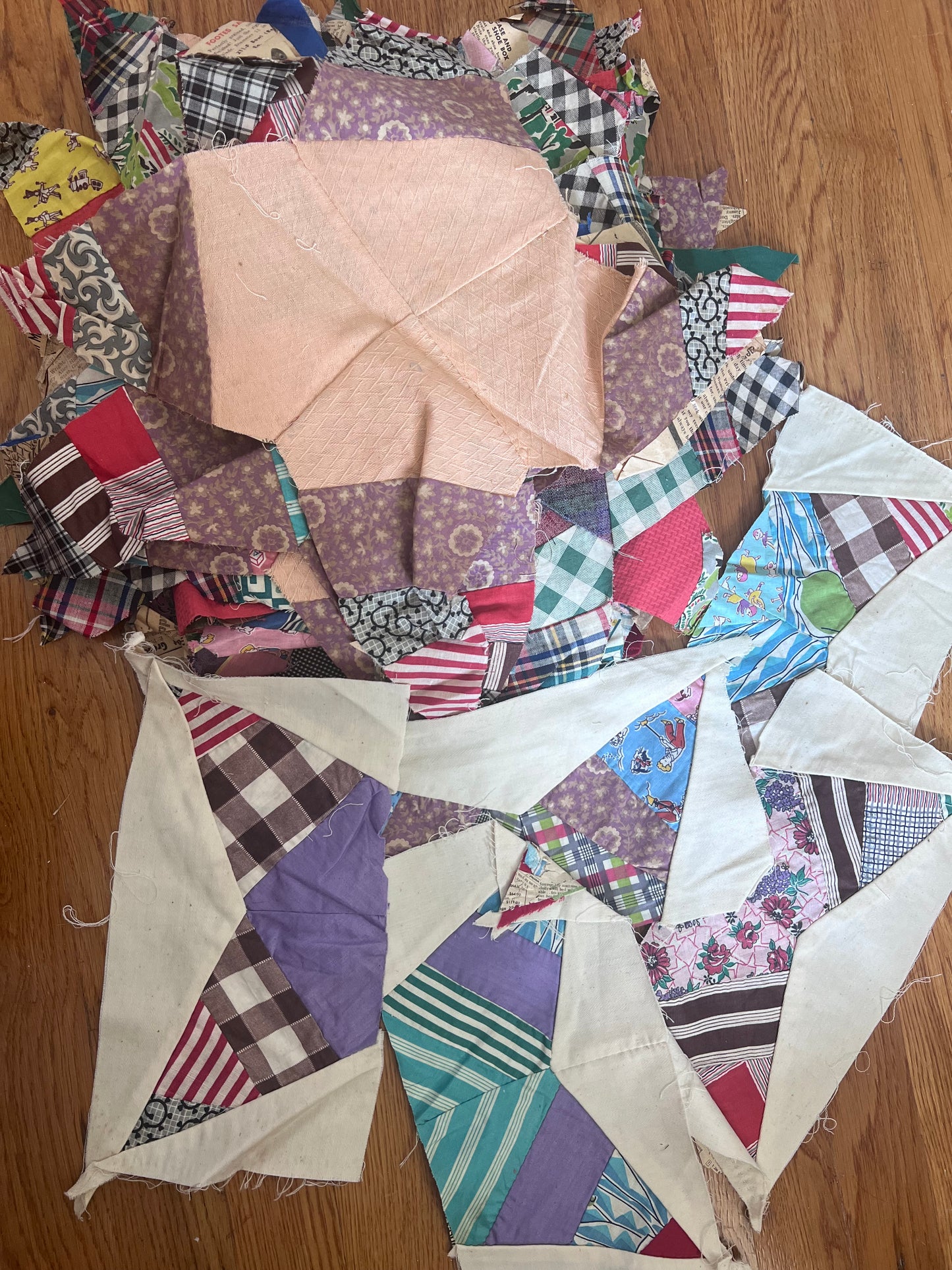 19 Vintage Patchwork Star Quilt Blocks + 5 Unfinished | 21” Large Scrap Quilt Stars | 1950s Newspaper Backing