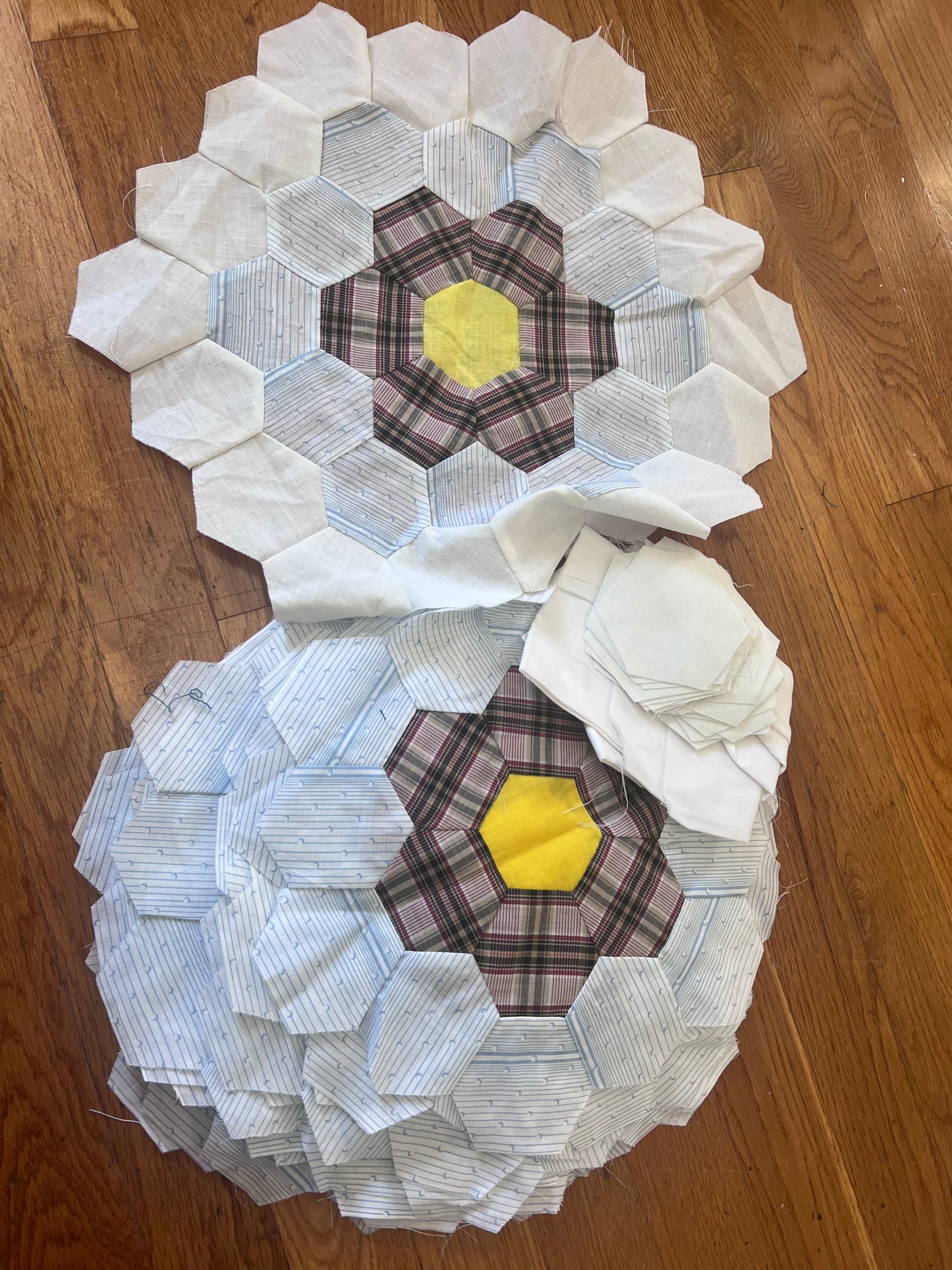 28 Vintage Grandmother’s Flower Garden Quilt Blocks | 12” Hand-Pieced Hexagon Flowers | Unfinished Quilt Lot